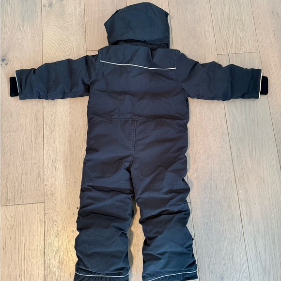 Auth. Canada Goose Kids Grizzly Snowsuit 4-5T❄️ - Picture 2 of 5